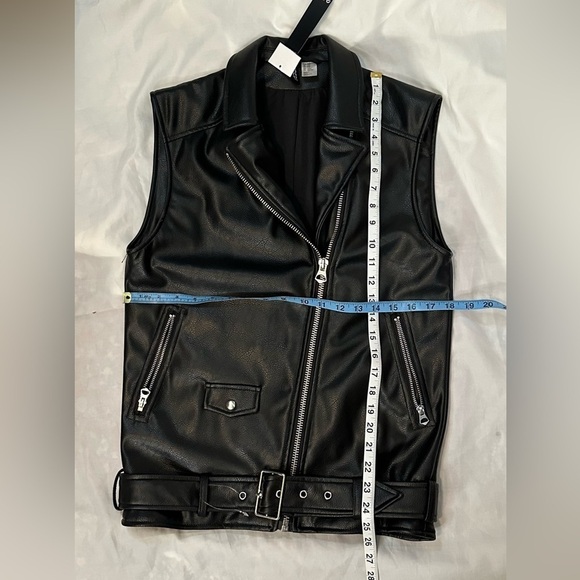MOTO VEST - Picture 14 of 14